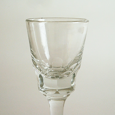 19世紀後期頃のリキュールグラス